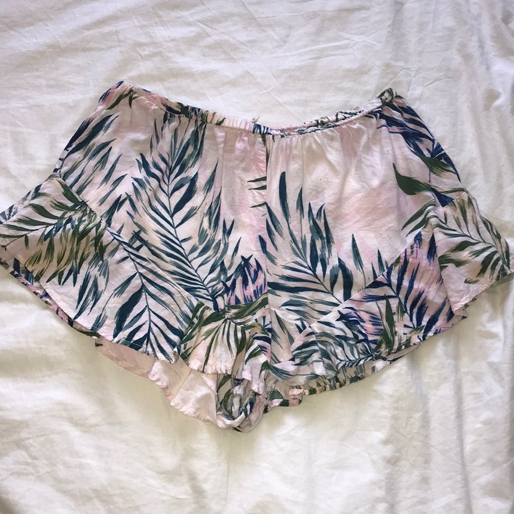 Olivaceous Palm Print Shorts